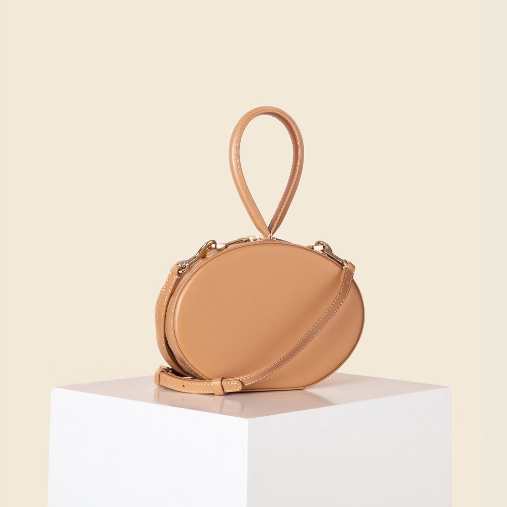 CAFUNÉ Caramel Leather Egg Bag